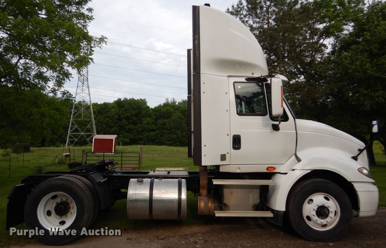 image for item DH5112 2012 International ProStar semi truck