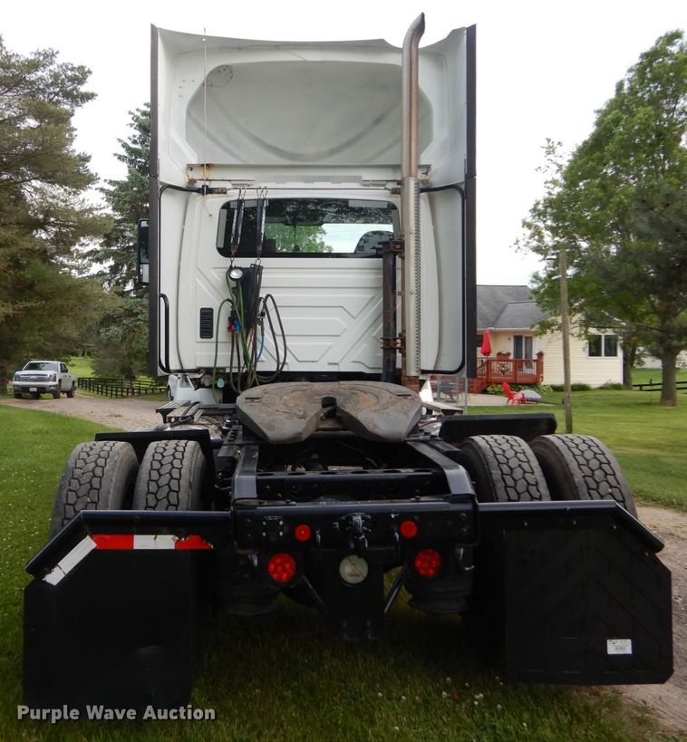 image for item DH5112 2012 International ProStar semi truck