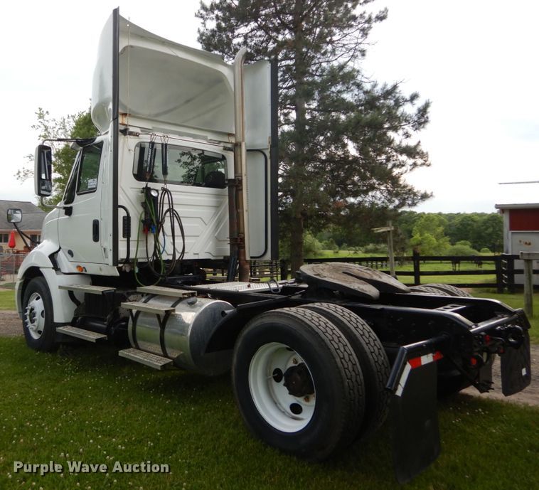 image for item DH5112 2012 International ProStar semi truck