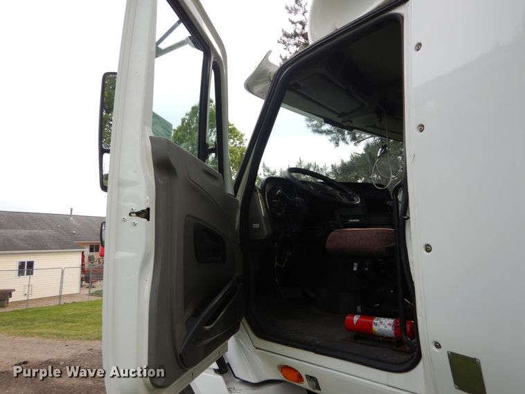 image for item DH5112 2012 International ProStar semi truck