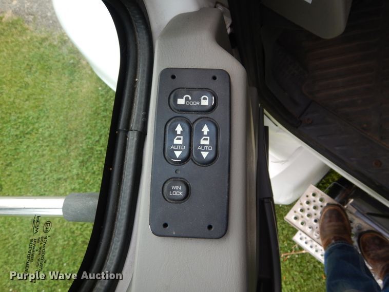 image for item DH5112 2012 International ProStar semi truck