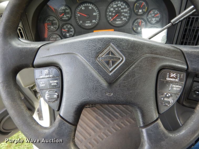 image for item DH5112 2012 International ProStar semi truck