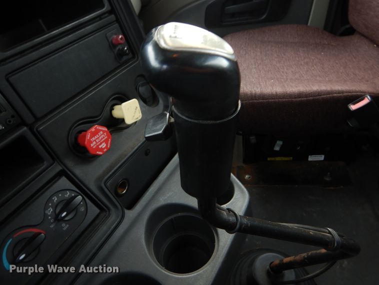 image for item DH5112 2012 International ProStar semi truck