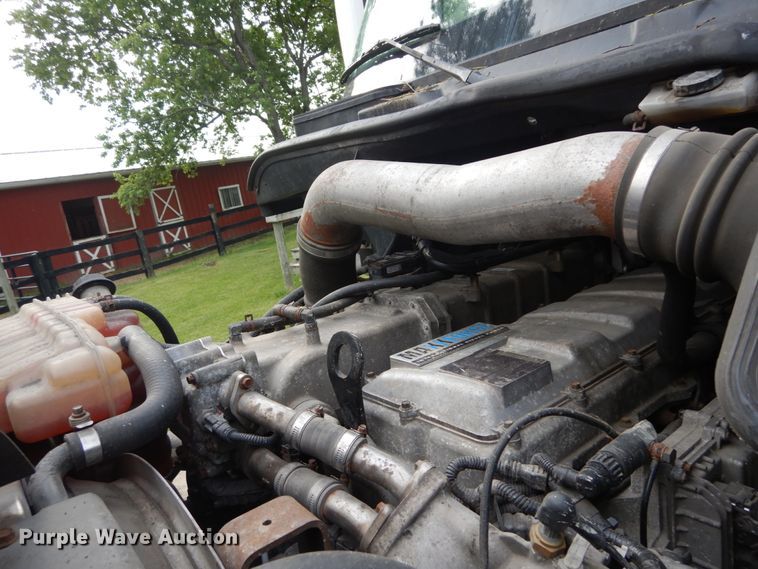 image for item DH5112 2012 International ProStar semi truck