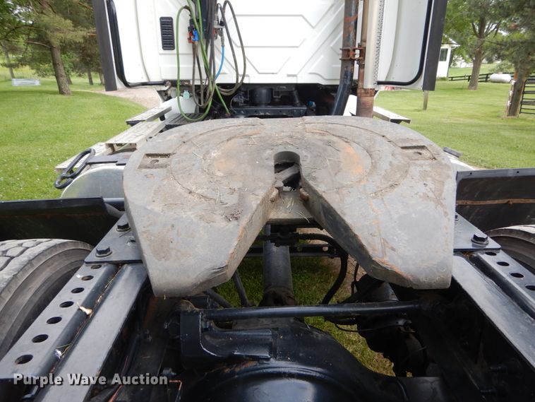 image for item DH5112 2012 International ProStar semi truck