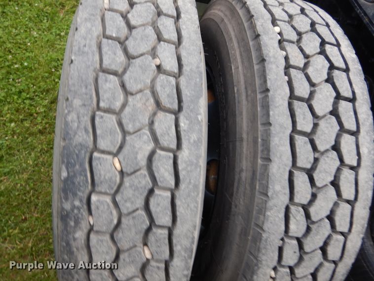 image for item DH5112 2012 International ProStar semi truck