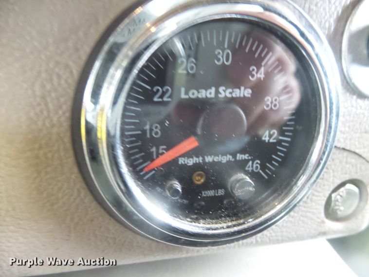 image for item DX9218 2005 Mack CXN613 semi truck