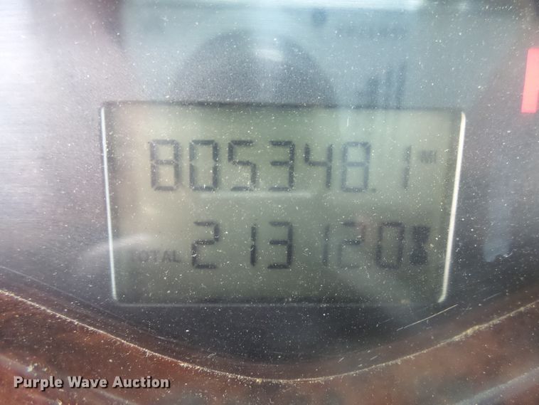 image for item DX9218 2005 Mack CXN613 semi truck