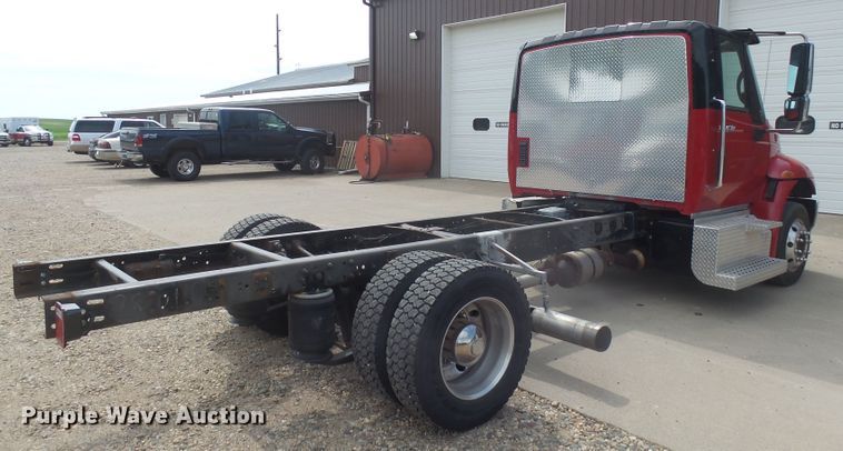 image for item EF9631 2010 International 4300  truck cab and chassis