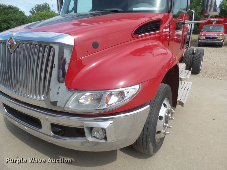 image for item EF9631 2010 International 4300  truck cab and chassis