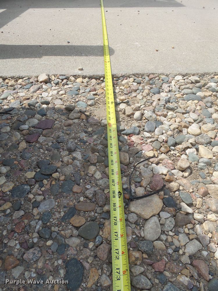 image for item EF9631 2010 International 4300  truck cab and chassis