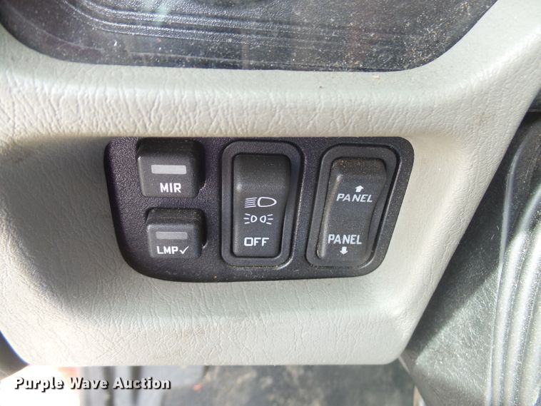 image for item EF9631 2010 International 4300  truck cab and chassis