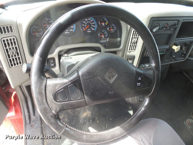 image for item EF9631 2010 International 4300  truck cab and chassis