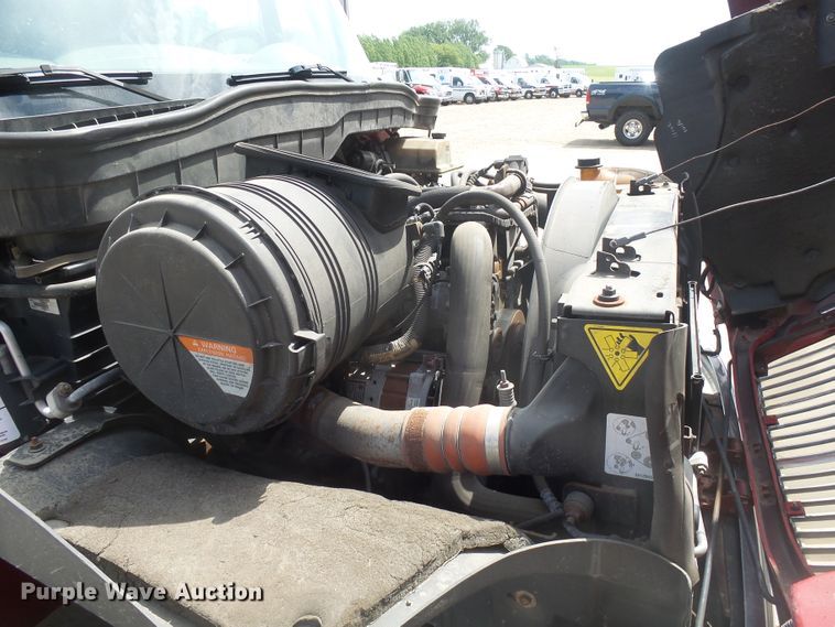 image for item EF9631 2010 International 4300  truck cab and chassis