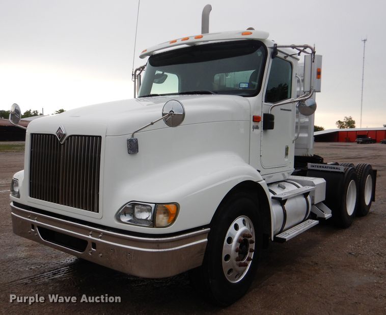 image for item GF9209 2007 International 9400i  semi truck