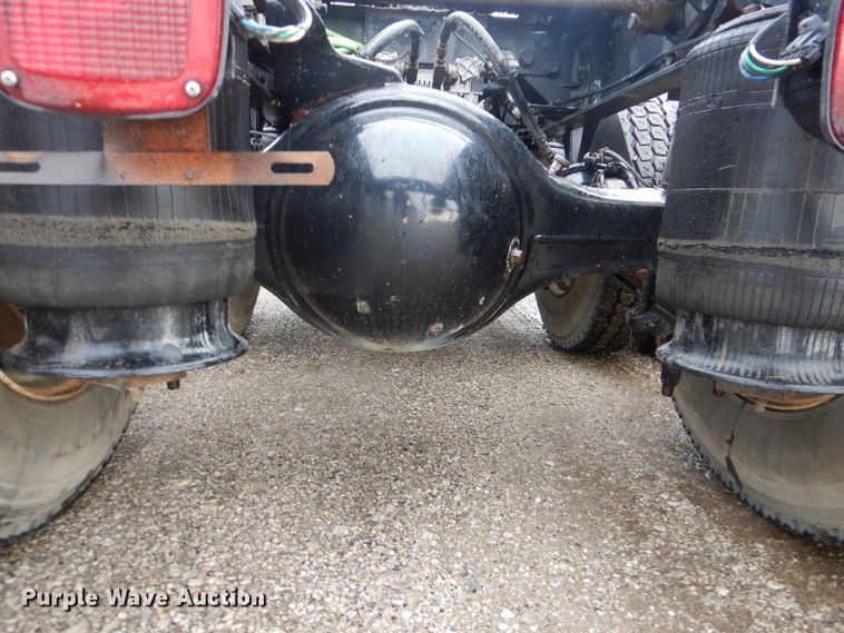 image for item GF9209 2007 International 9400i  semi truck