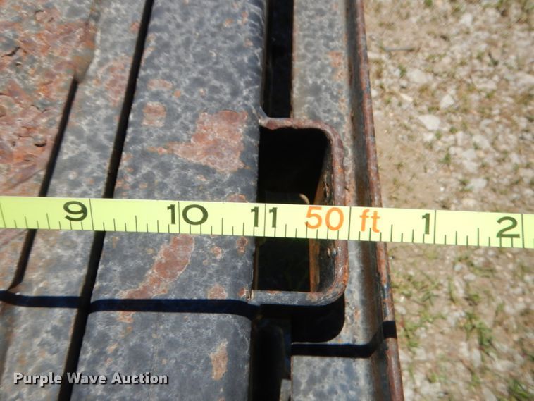 image for item GN9455 2006 Tarasport 50MOD102 flatbed trailer