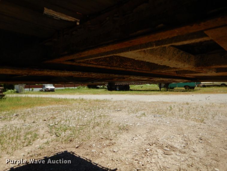 image for item GN9455 2006 Tarasport 50MOD102 flatbed trailer