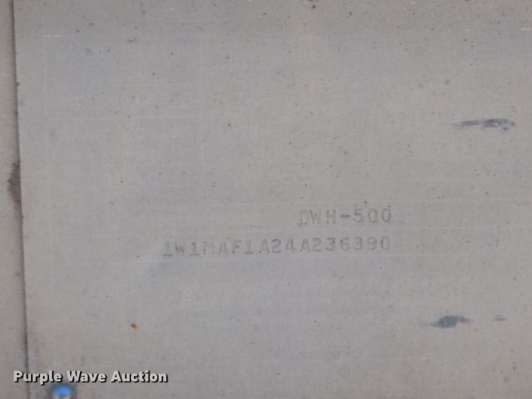 image for item GN9456 2004 Wilson DWH500 double hopper bottom grain trailer