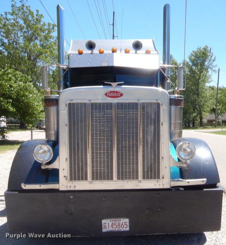 image for item GN9457 1992 Peterbilt 379  semi truck