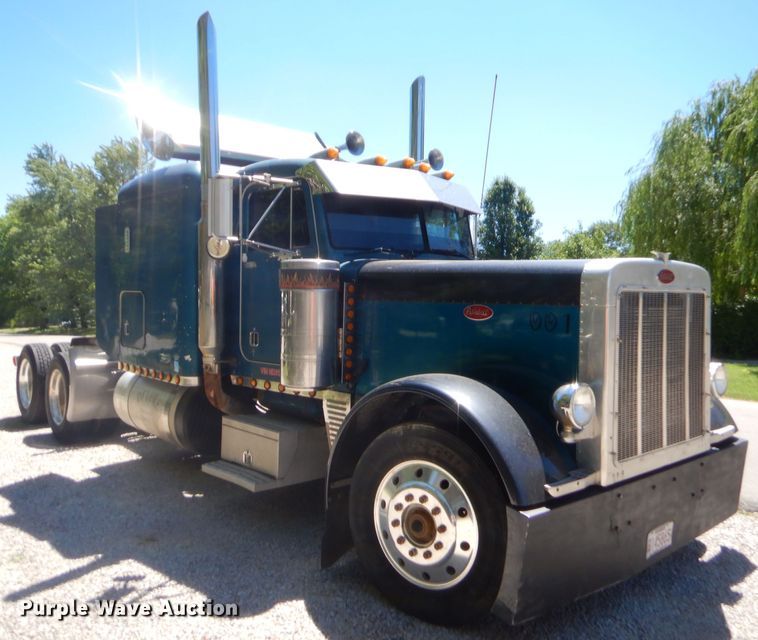 image for item GN9457 1992 Peterbilt 379  semi truck