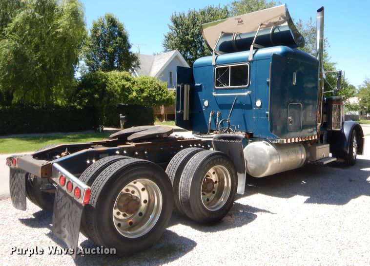 image for item GN9457 1992 Peterbilt 379  semi truck