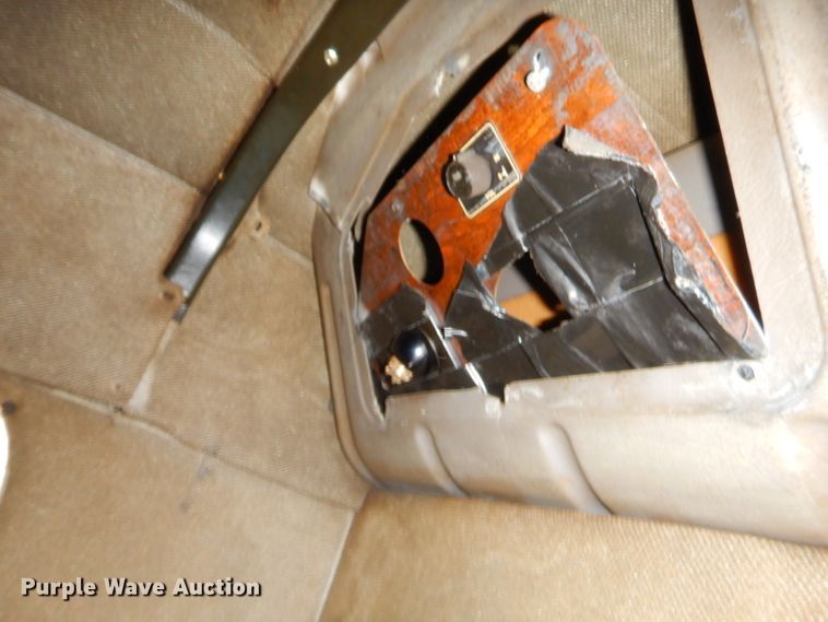 image for item GN9457 1992 Peterbilt 379  semi truck