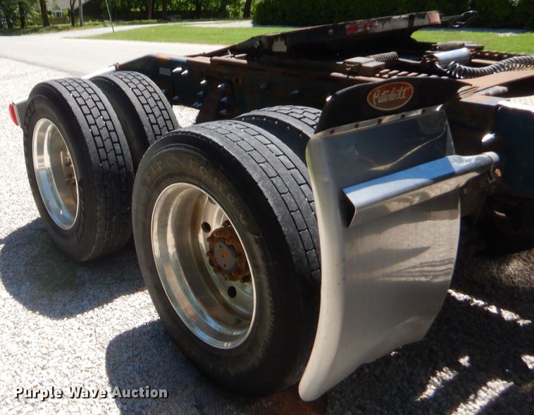 image for item GN9457 1992 Peterbilt 379  semi truck