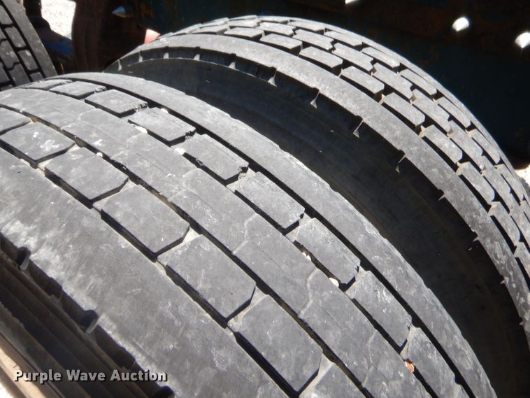 image for item GN9457 1992 Peterbilt 379  semi truck