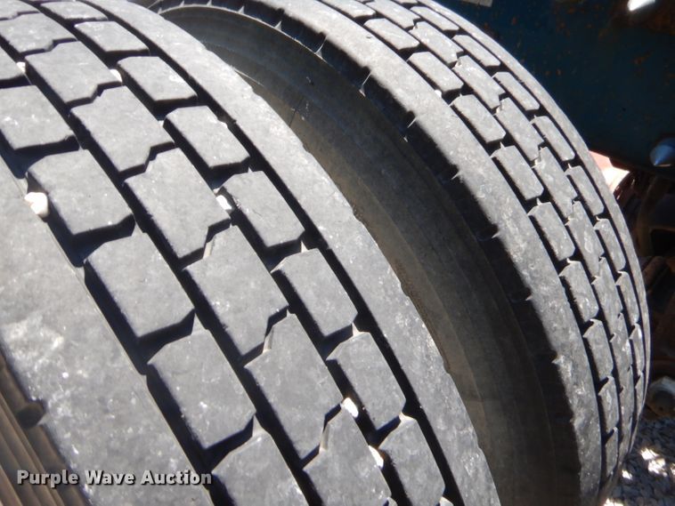 image for item GN9457 1992 Peterbilt 379  semi truck