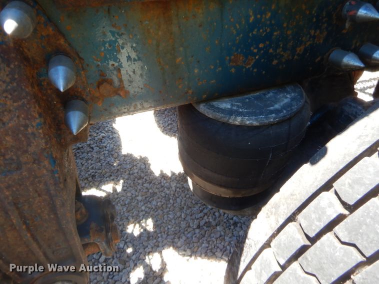 image for item GN9457 1992 Peterbilt 379  semi truck