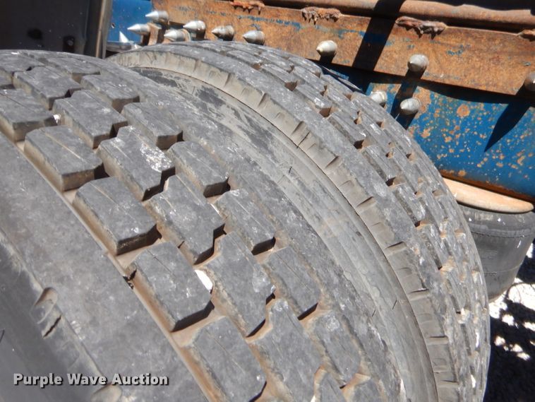 image for item GN9457 1992 Peterbilt 379  semi truck