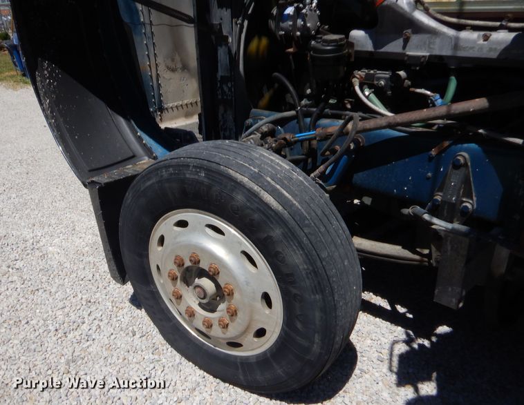 image for item GN9457 1992 Peterbilt 379  semi truck