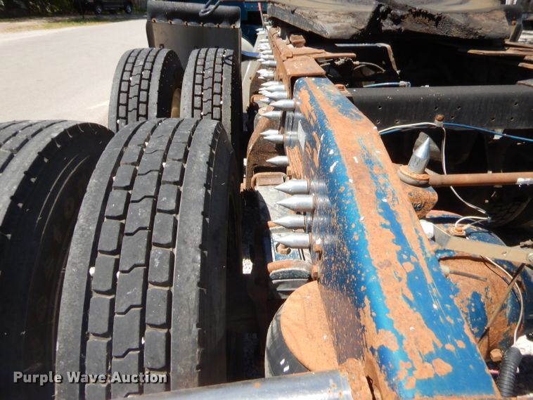 image for item GN9457 1992 Peterbilt 379  semi truck