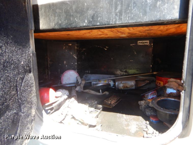 image for item GN9457 1992 Peterbilt 379  semi truck