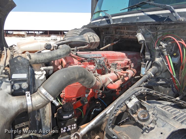 image for item GN9929 2009 Volvo VN  semi truck