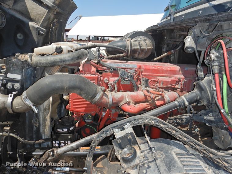 image for item GN9929 2009 Volvo VN  semi truck