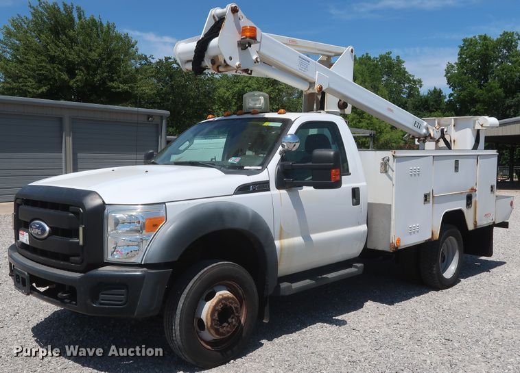 image for item GS9940 2011 Ford F450 Super Duty  bucket truck