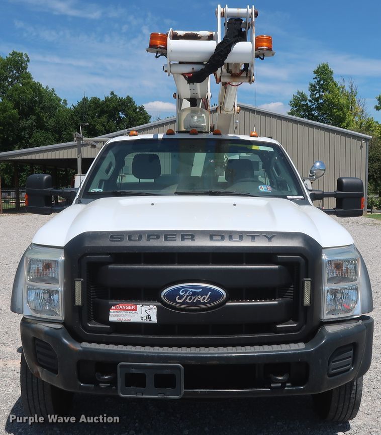 image for item GS9940 2011 Ford F450 Super Duty  bucket truck