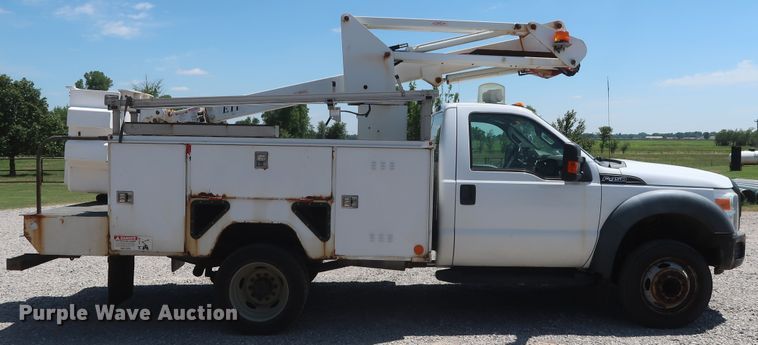 image for item GS9940 2011 Ford F450 Super Duty  bucket truck