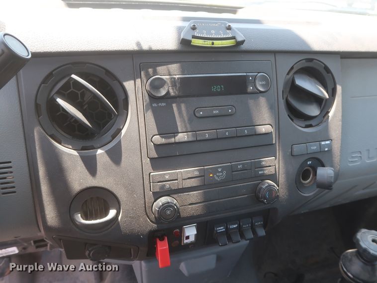 image for item GS9940 2011 Ford F450 Super Duty  bucket truck