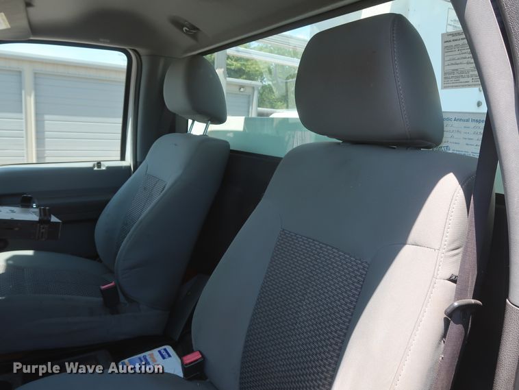 image for item GS9940 2011 Ford F450 Super Duty  bucket truck