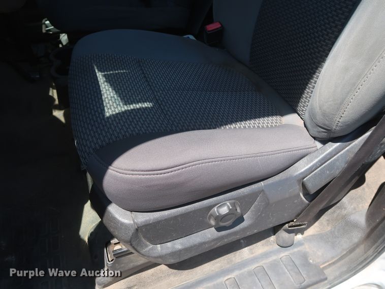 image for item GS9940 2011 Ford F450 Super Duty  bucket truck