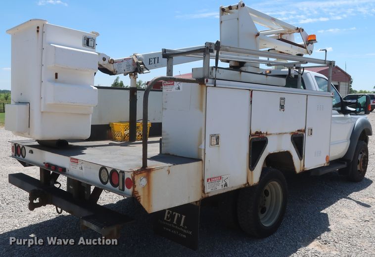 image for item GS9940 2011 Ford F450 Super Duty  bucket truck