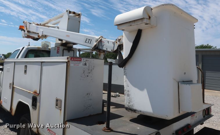 image for item GS9940 2011 Ford F450 Super Duty  bucket truck