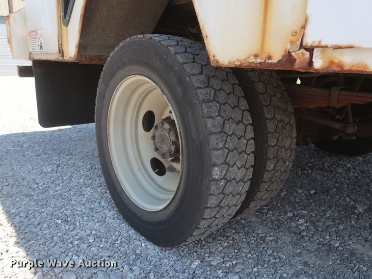 image for item GS9940 2011 Ford F450 Super Duty  bucket truck