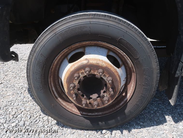 image for item GS9940 2011 Ford F450 Super Duty  bucket truck