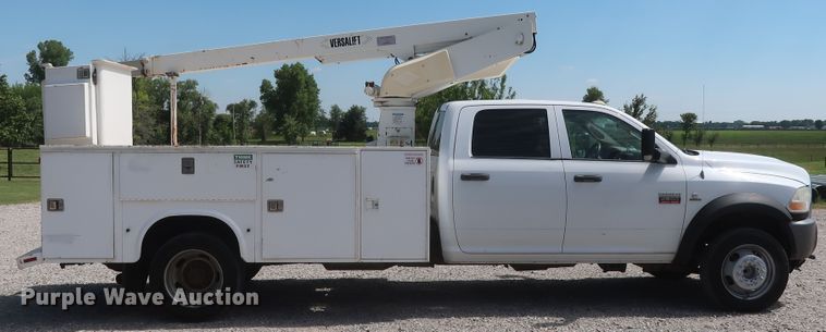 image for item GS9942 2011 Dodge Ram 4500HD  Crew Cab bucket truck