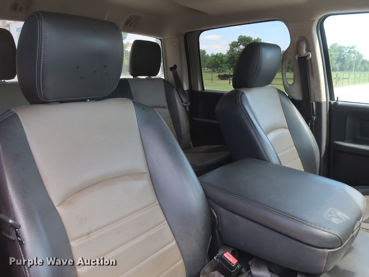 image for item GS9942 2011 Dodge Ram 4500HD  Crew Cab bucket truck