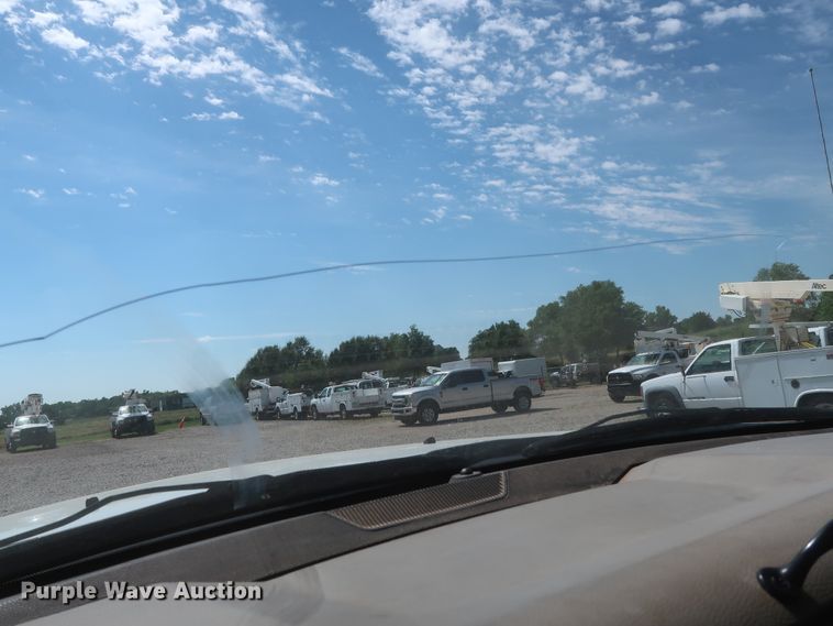 image for item GS9942 2011 Dodge Ram 4500HD  Crew Cab bucket truck